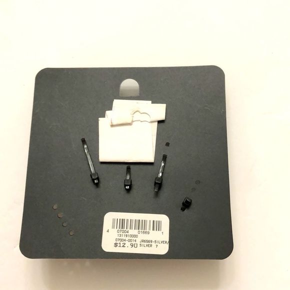 Rhinestone Silver color asst 4 rings brand new - Picture 4 of 4